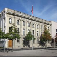 Berlin,_Tiergarten,_Otto-von-Bismarck-Allee,_Botschaft_Schweiz.jpg